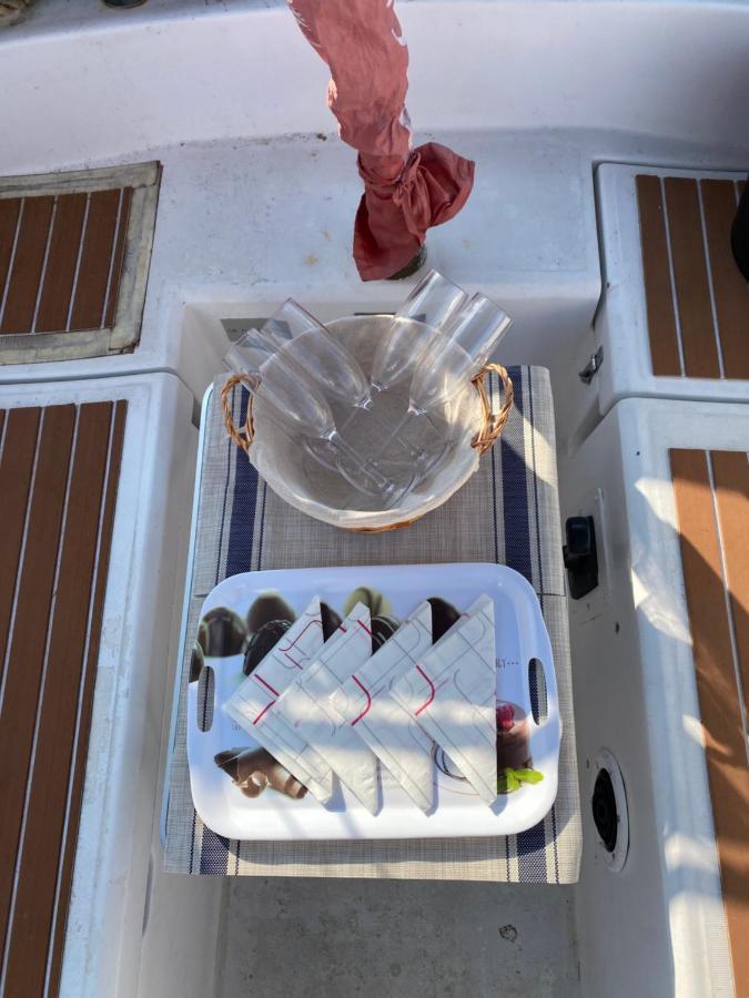 Welcome Aboard Yacht Cruiser! Матаро Экстерьер фото